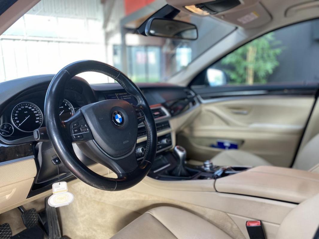 BMW Série 5 - F10 523i 204 CH LUXE - GARANTIE 6 MOIS